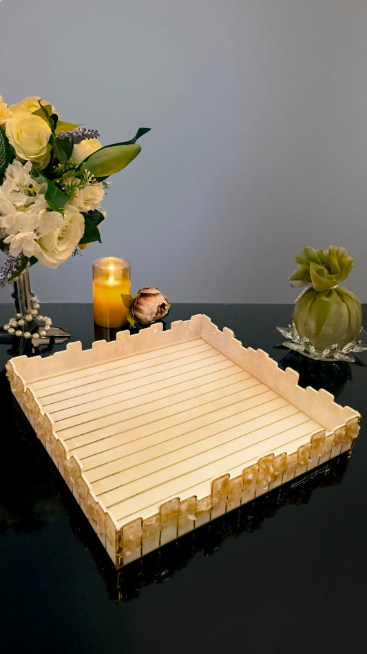 High-Low Stones Golden: 4 Wall Tray