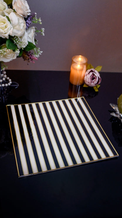 Black & White Linear: Placemat