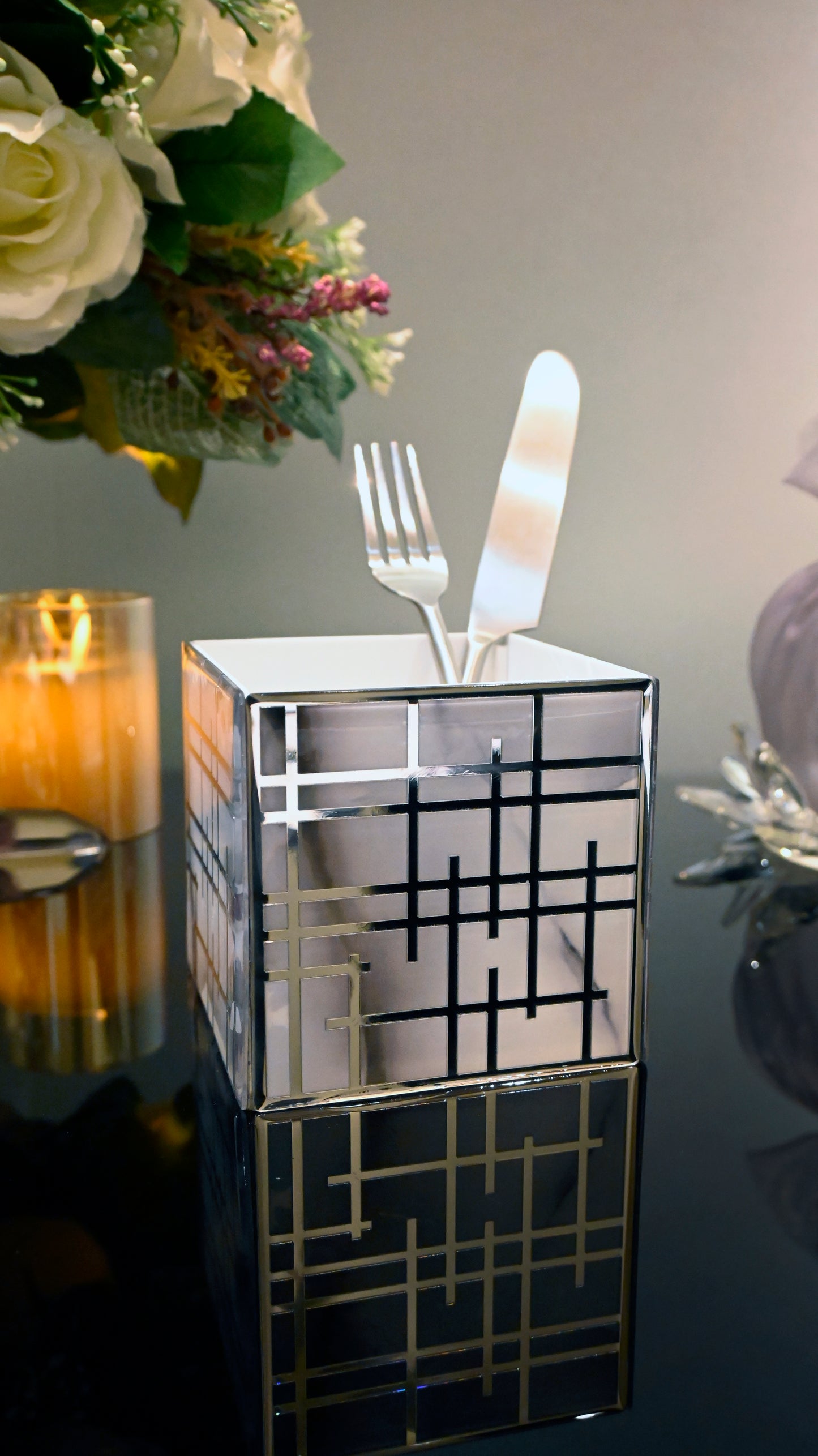 Linear Grey With Silver: Cutlery Holder