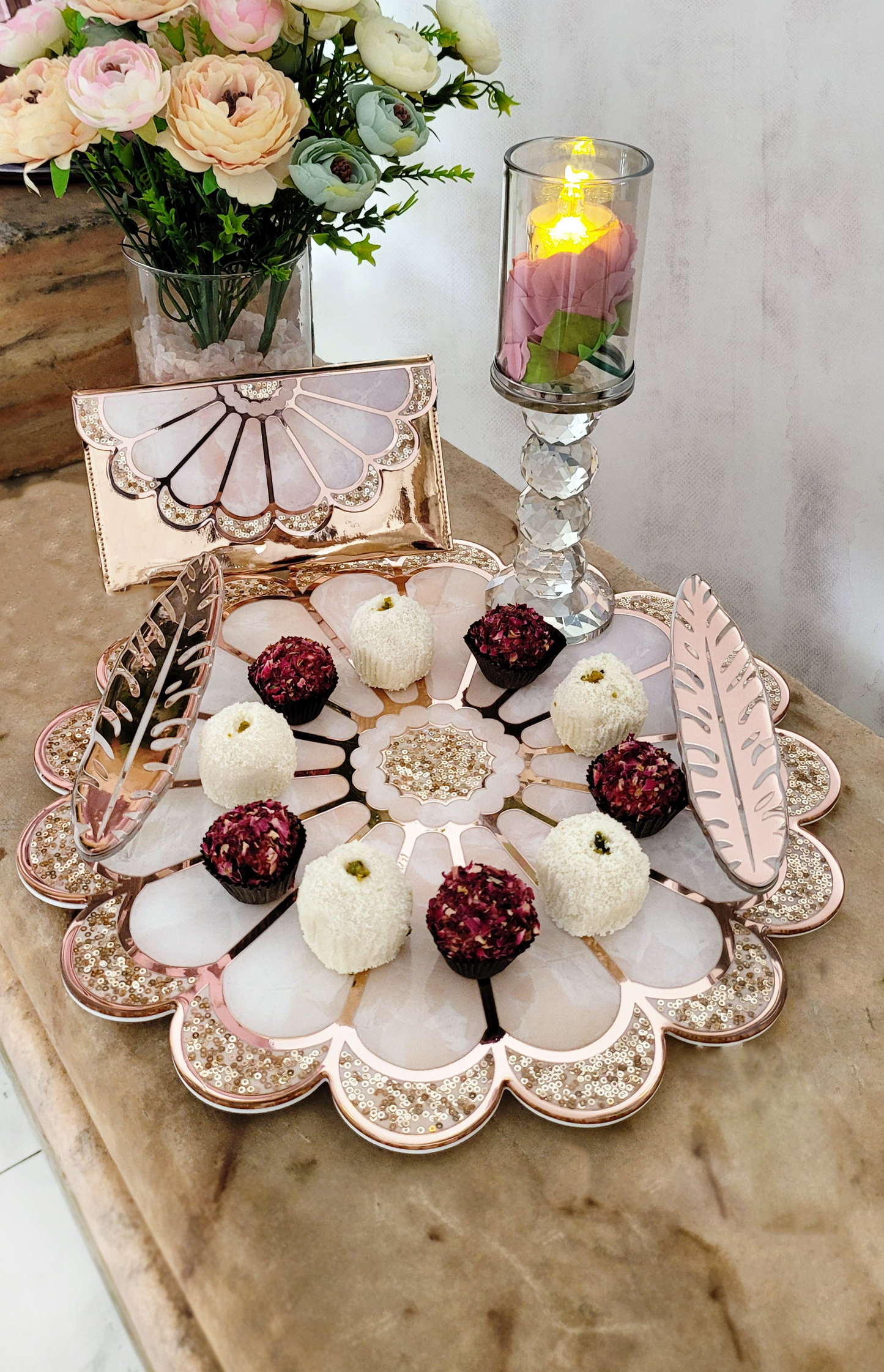 Daisy Rose Gold: Round Tray