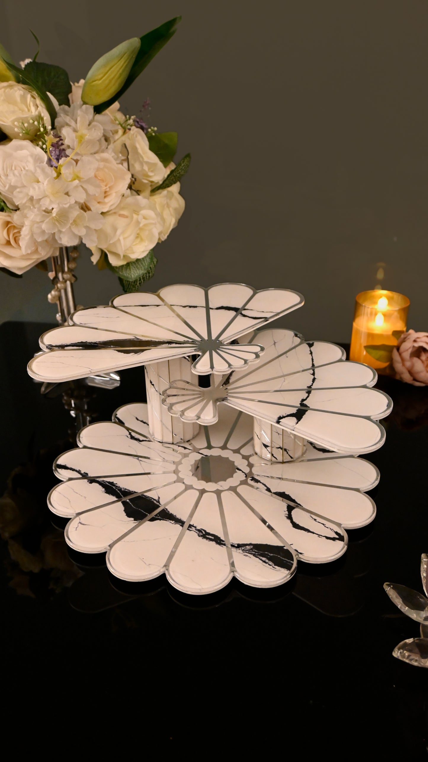 Daisy White:  3 Layer Cake Stand