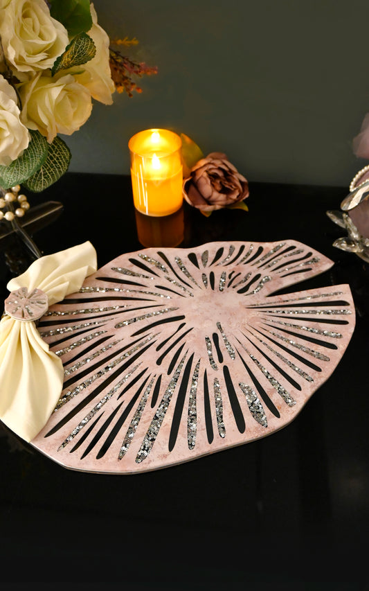 Lotus & Rosette Peach: Oval Placemat 17''